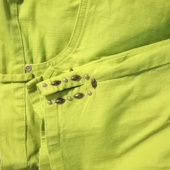 Capris - Picture 2 of 2